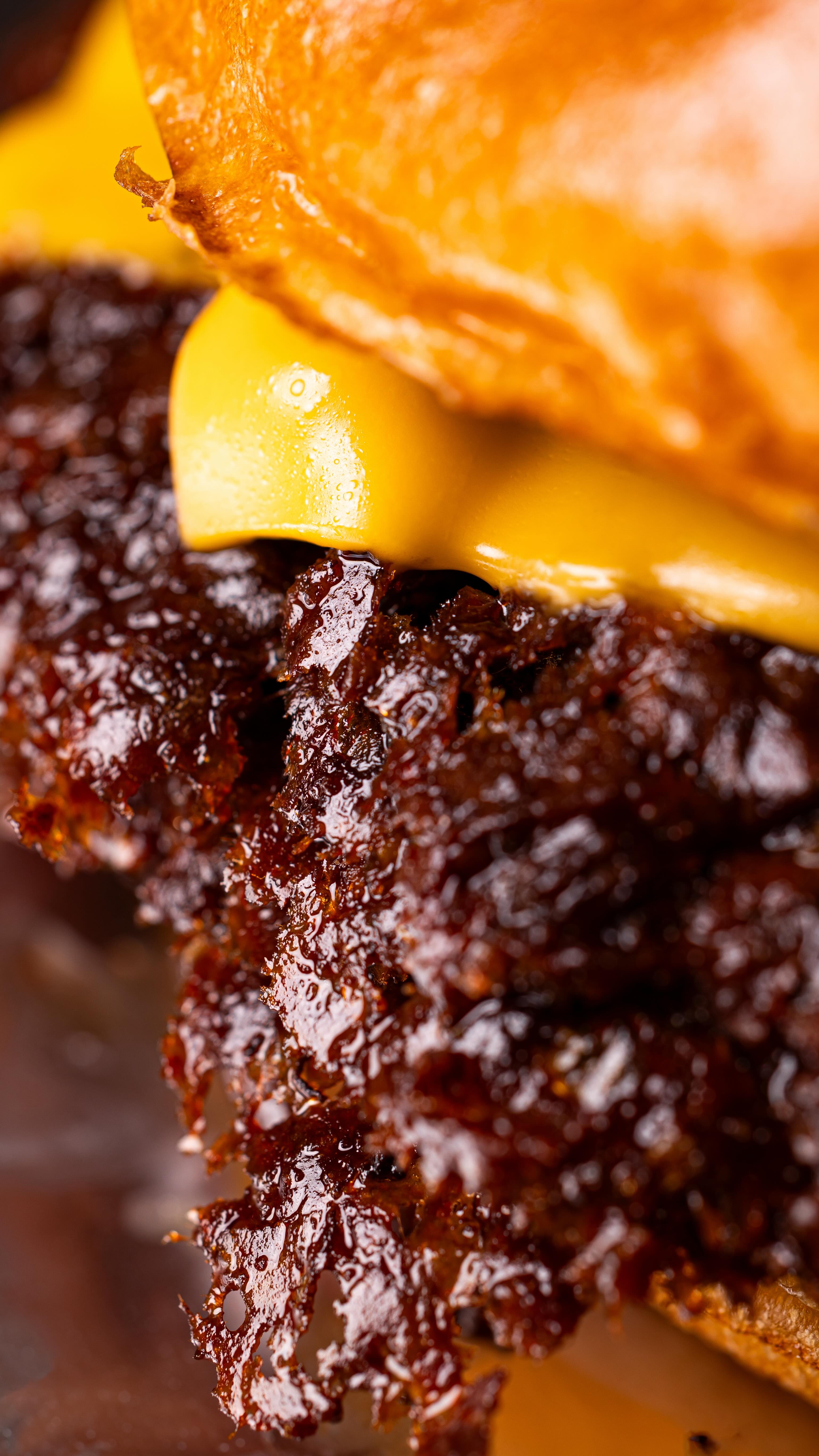 Science meets flavor 🔥
.
.
.
.
#smashburgers #burgers #junkburgers #junksmashburgers #foodies #parisfoodies #burgersofinstagram #smashburger #foodscience #londonrestaurants #londonfoodguide #londonfoodies #dubairestaurant #dubaifoodies